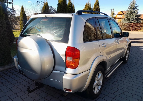 Toyota RAV4 cena 19999 przebieg: 224000, rok produkcji 2003 z Żukowo małe 277